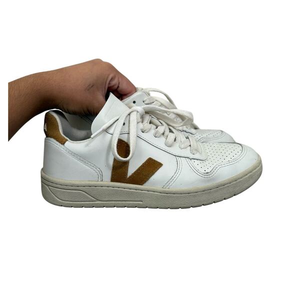 Veja V-12 LEATHER WHITE CAMEL Sneakers US 6 - Picture 1 of 10